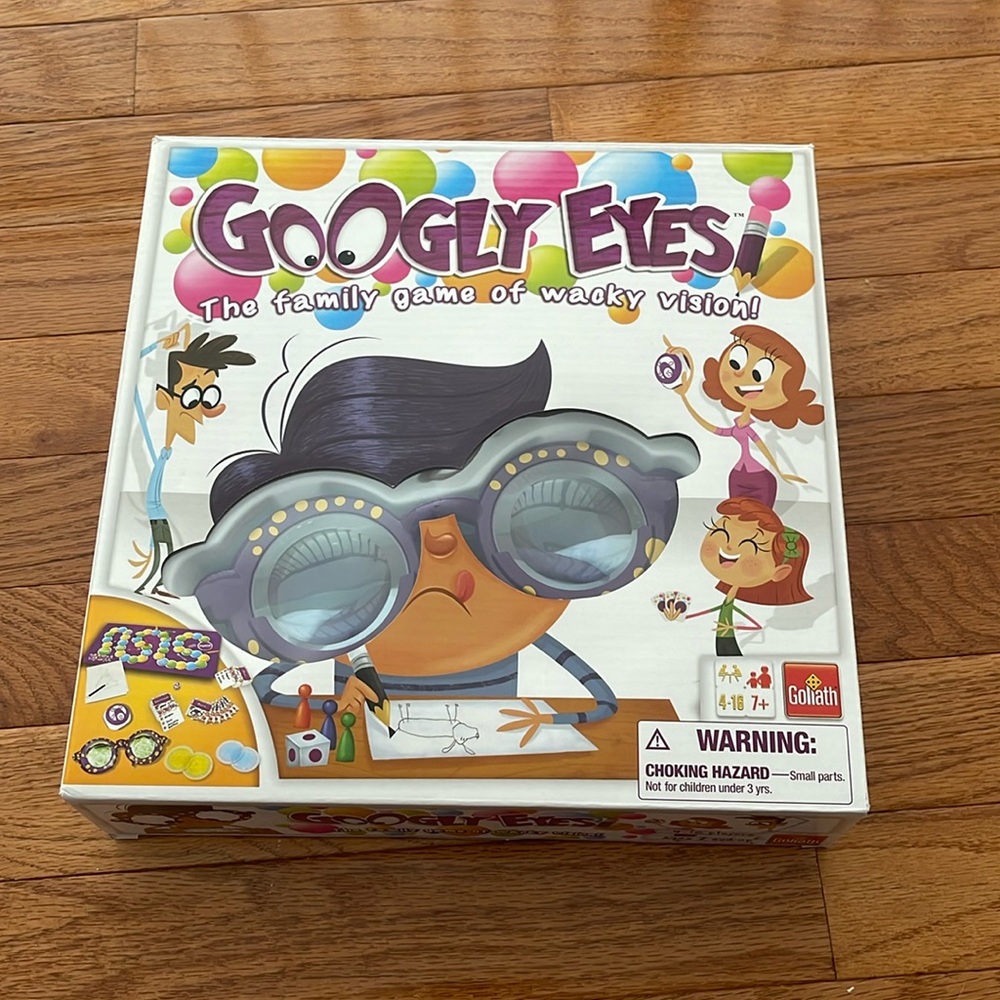GOLIATH Googly Eyes Family Game of Wacky Vision Complete Vision Altering Glasses